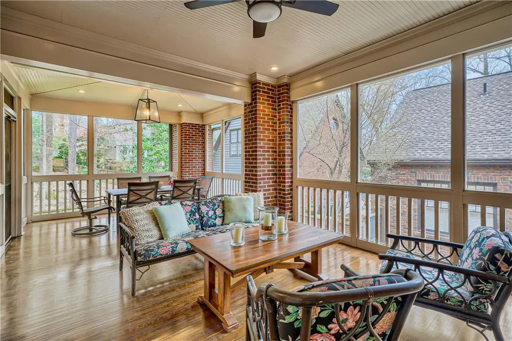Briarwood Court